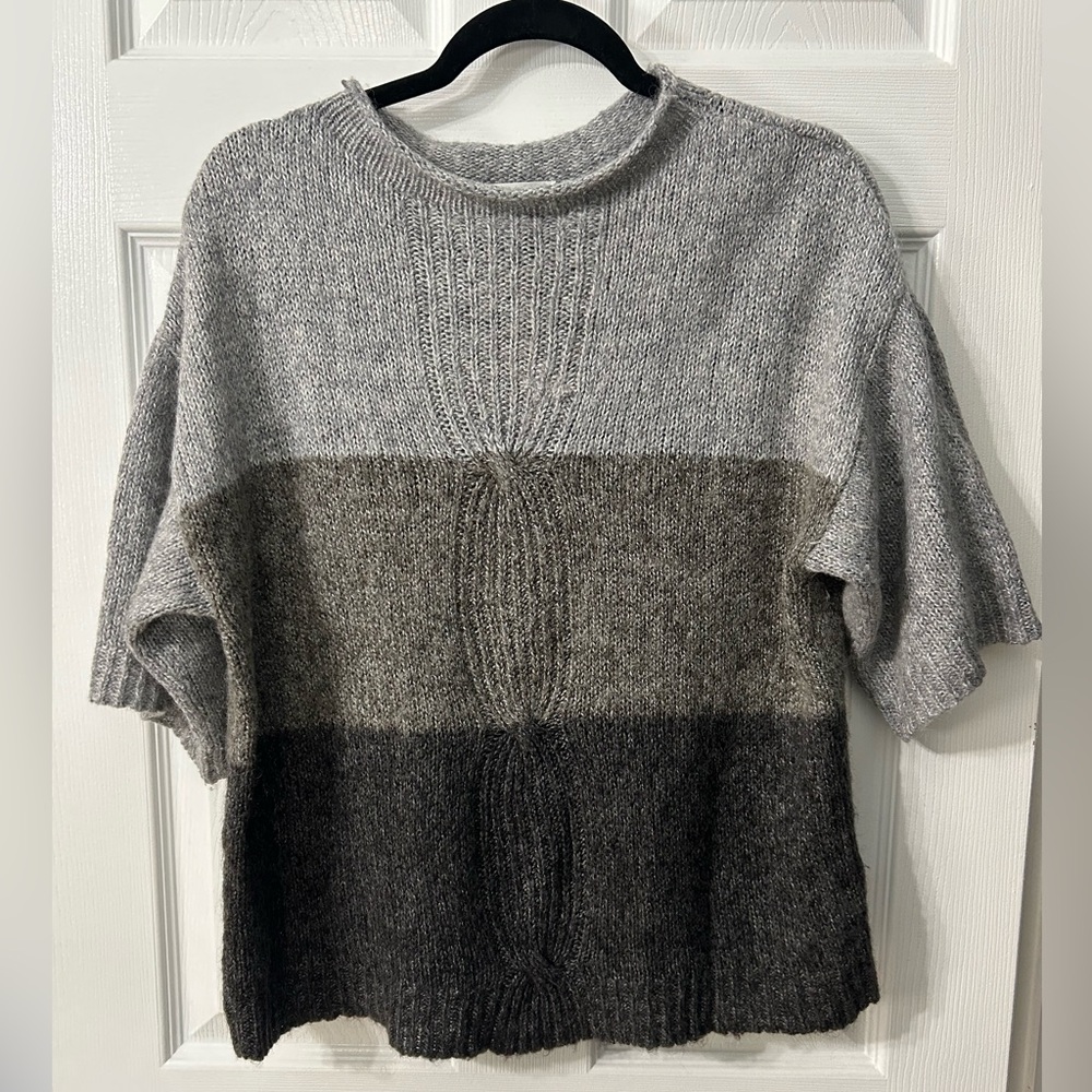 August Silk Women’s Knit Wool Blend Gray Mock Neck Sweater Size Medium